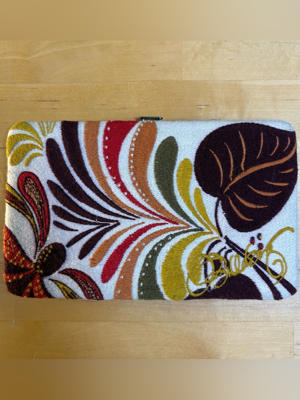 Vintage Y2K Billabong Embroidered Hard Frame Wallet Clutch Floral NWT One Size